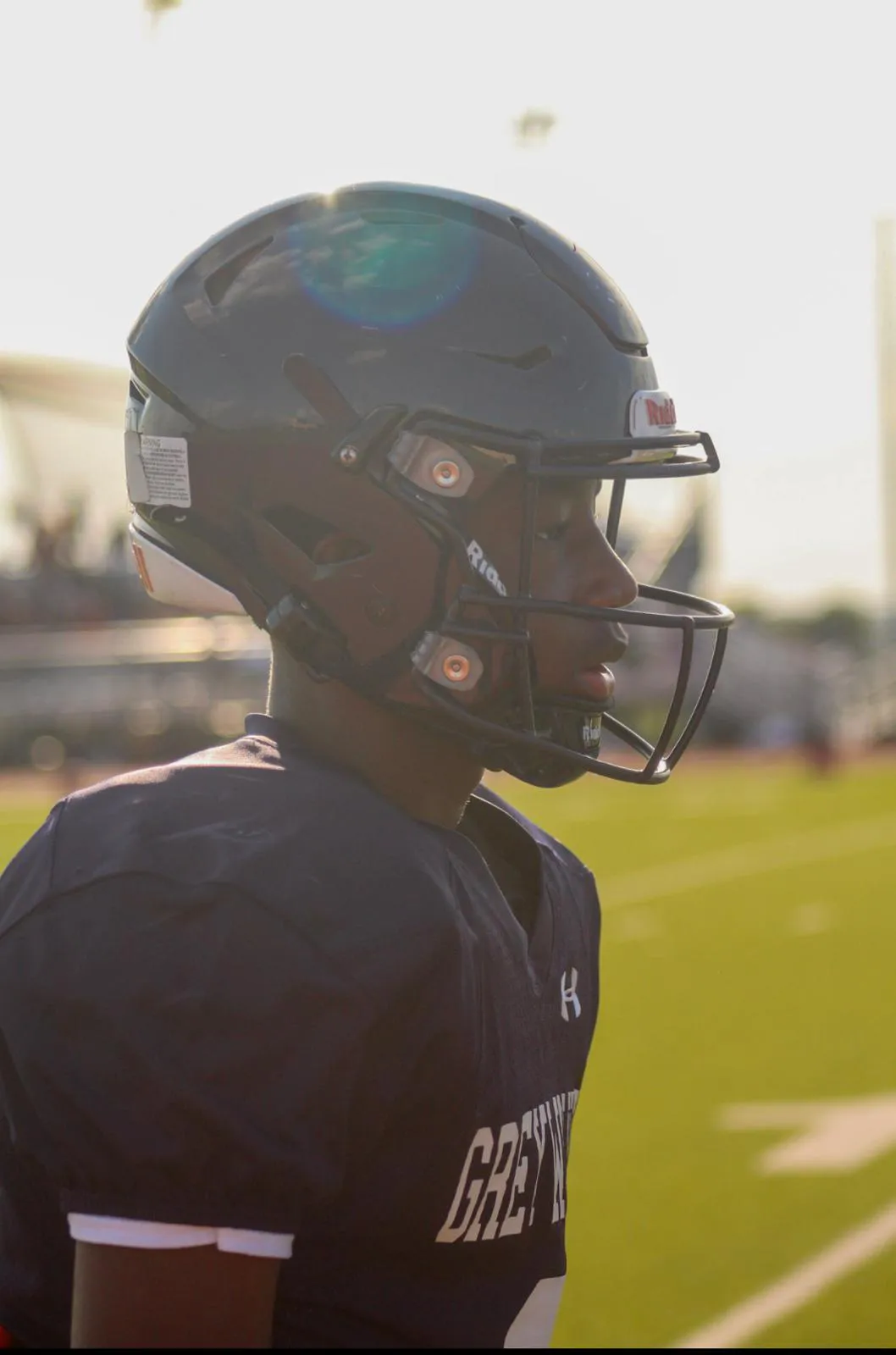 Silhouette portrait of Major Curry in full game uniform